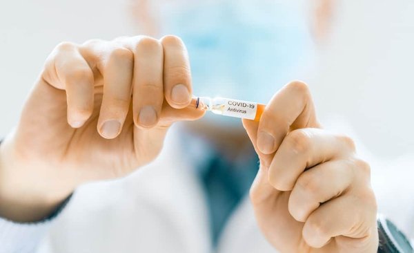 comment éviter les vergetures pendant la grossesse avec des remèdes naturels